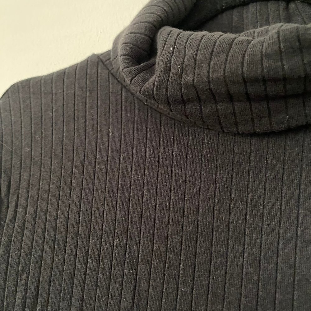 SHEIN CURVE - Black Ribbed Turtleneck Long-Sleeve Shirt